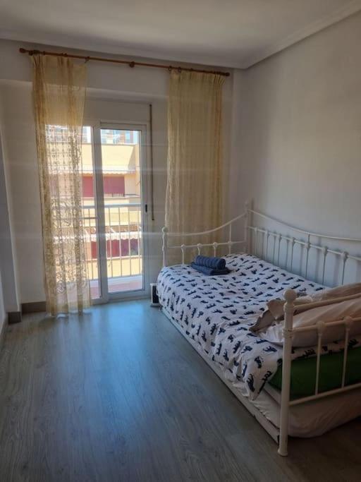 Lovely Three-Bedroom Apartment In Puerto De Sagunt Puerto de Sagunto Ngoại thất bức ảnh